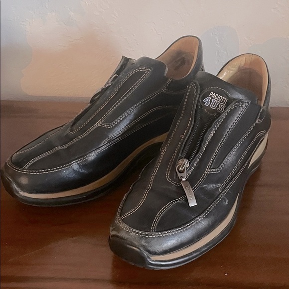 Cesare Paciotti Black Leather Slip-On Loafers - Picture 1 of 13